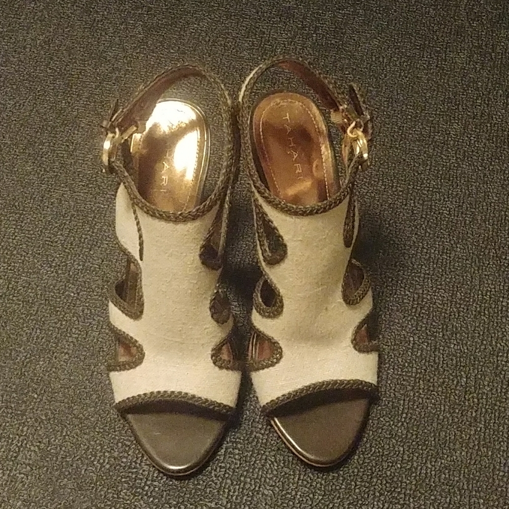 Tahari Heels